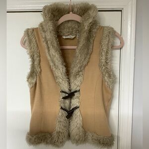Derek Heart Vest